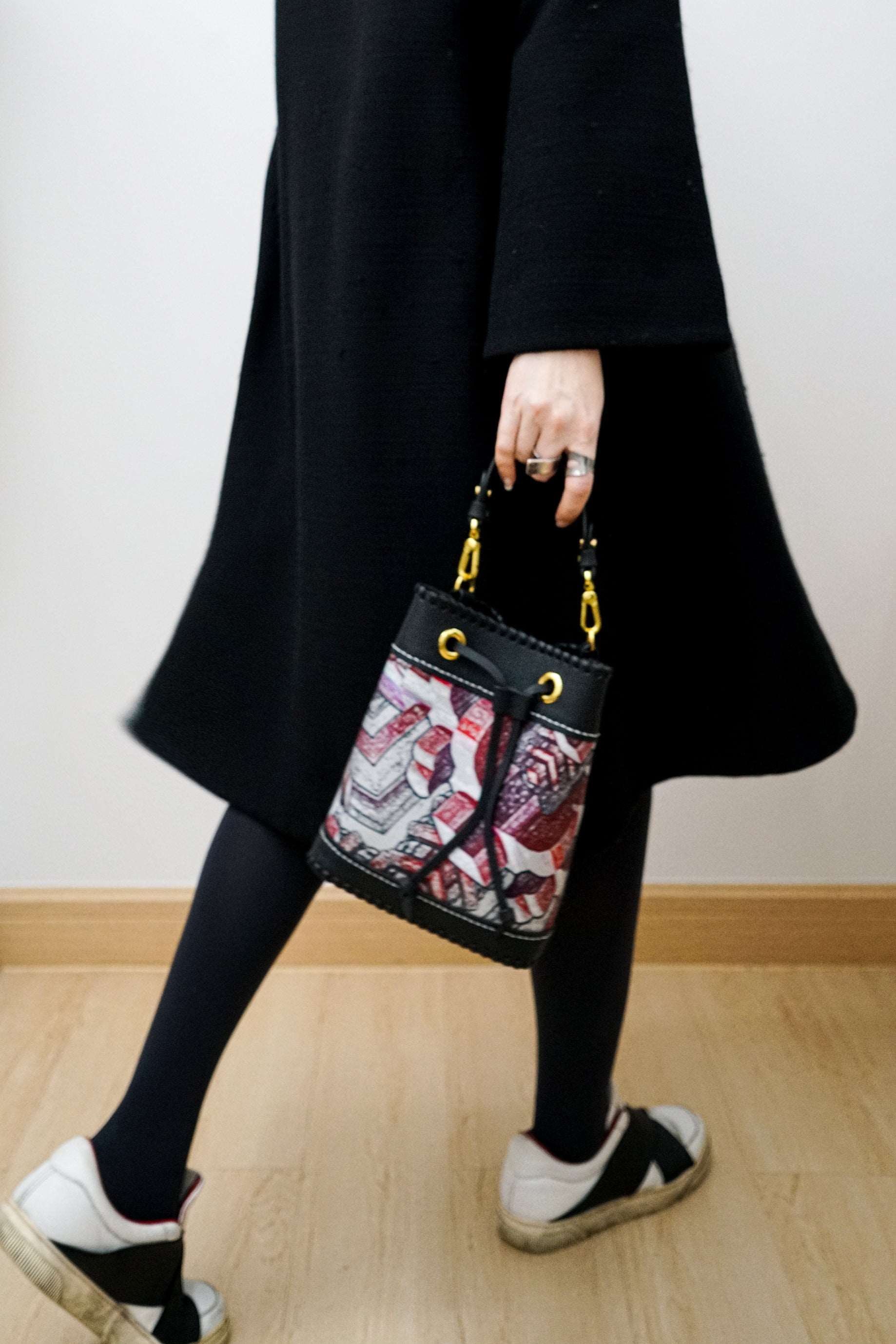 限量款：真絲水桶包 Silk-Leather Bucket Bag ( Pre-order only)