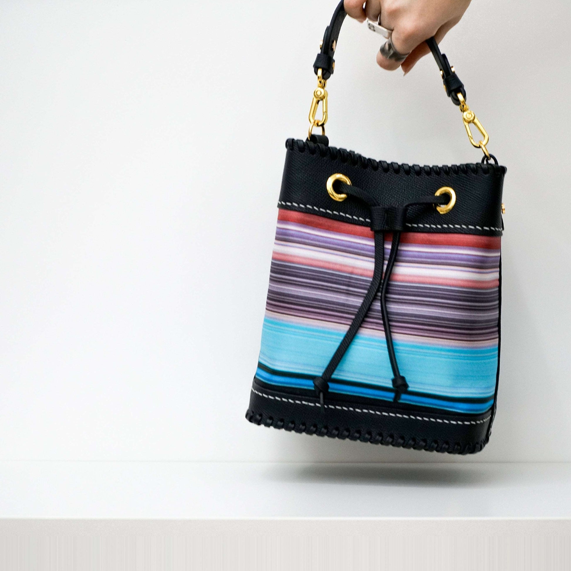 限量款：真絲水桶包 Silk-Leather Bucket Bag ( Pre-order only)