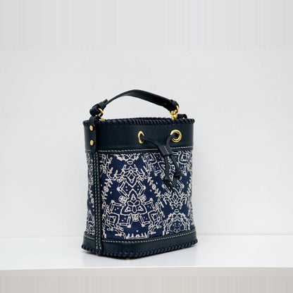 限量款：真絲水桶包 Silk-Leather Bucket Bag