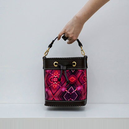 限量款：真絲水桶包 Silk-Leather Bucket Bag