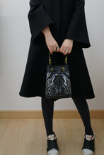 Load image into Gallery viewer, 限量款：真絲水桶包 Silk-Leather Bucket Bag ( Pre-order Only)